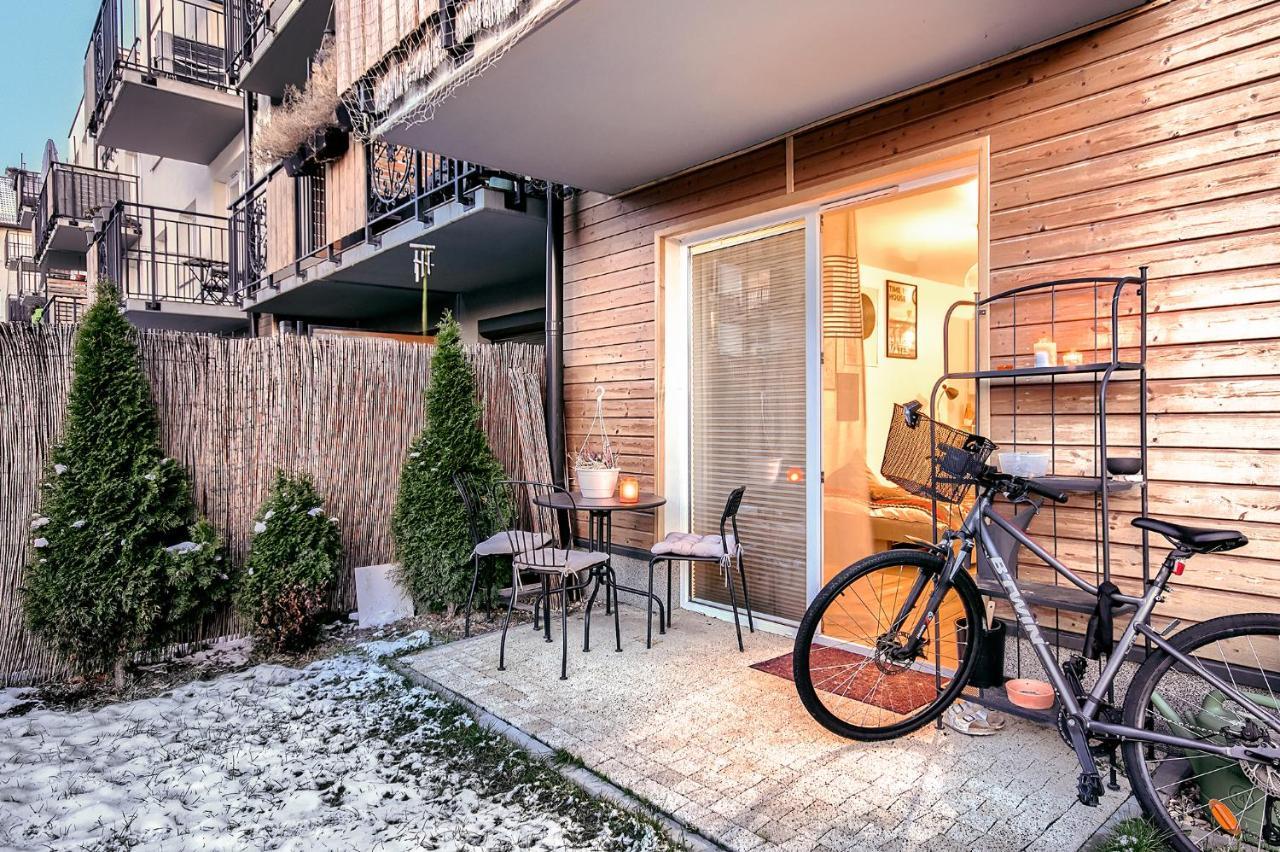 Urocze Mieszkanie Z Ogrodkiem I Bezplatny Parking ヴロツワフ エクステリア 写真